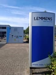 Lemmens site entrance and energy infrastructure.